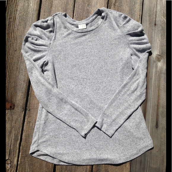 Light gray ruched sweater - Picture 2 of 4